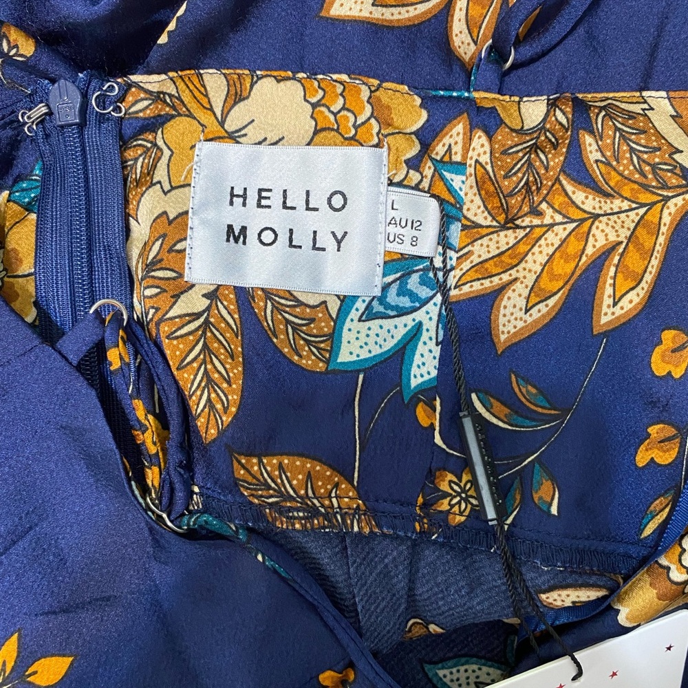 Dress - Picture 2 of 3